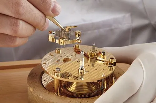 无锡劳力士官方指定维修售后服务费用查询